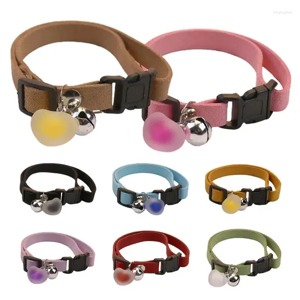 Collares para perros mascota básica con colgante de corazón de felpa y campana sonora, accesorios ajustables para gatos, suministros para cachorros y gatitos