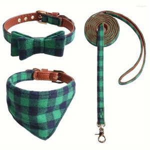 Hondenkragen British Plaid Pet Accessoire Set - PU Leather Bow Tie Collar Bandana voor honden en katten