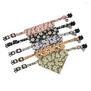 Chien Colliers Coton Fleur Chat Collier Cravate Salive Serviette Pet Décoration Écharpe Petits Accessoires