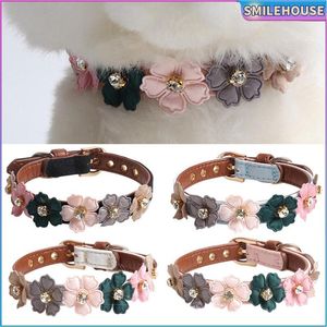 Colliers pour chiens collier de fleurs diamants brillants mignons colliers de chiens en cuir colliers pour animaux de compagnie réglables pour petit moyen Chihuahua