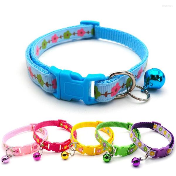 Collares para perros HUIJI, pegatinas de dibujos animados coloridos, tela para perros, gatos, cascabel, juegos de cuello de polipropileno, regalo para mascotas, venta al por mayor