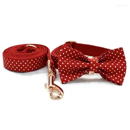 Halsbanden Katu Pet Style Red Dot-halsband met vlinderdas en riem Persoonlijke op maat verstelbare katoenen kattenketting Gouden gesp
