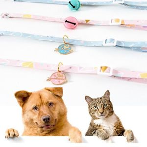 Colliers de chien Laisses Collier de chat mignon avec cloche réglable sécurité collier de chaton motif floral chiot Chihuahua pendentif287z