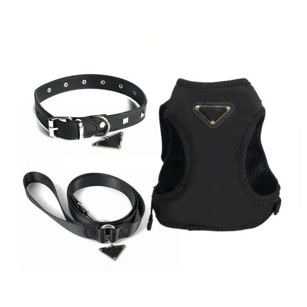 Colliers de chien Laisses Harnais Step-In Designer Chien et laisses Set Marque Collier en cuir pour animaux de compagnie Laisse avec sac à main Bandana doux Cravate Fo Otzqk