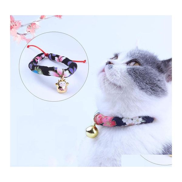 Collares para perros Correas Accesorios para mascotas Estilo japonés Campana de gato Collar antipérdida 4 Tamaño Ajustable Mti Colores Hecho a mano Tela suave DH05 DHFCB