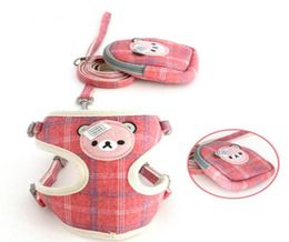 Hondenkragen ontleent Pet Levers Harness Leash Set Ishaped Plaid Cartoon Bear Polyester Ademend Mesh Chest Strap Snack Pack3413362