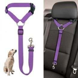 Colliers de chien Laisses Couleur unie deux-en-un Ceinture de sécurité pour voiture pour animaux de compagnie Laisse en nylon pour siège arrière Ceinture de sécurité réglable pour chiens Collier de harnais Accessoires pour animaux de compagnie 230908