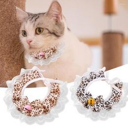 Collares para perros Babero para mascotas Toalla de saliva para gatos Adorno de encaje Amigable con la piel Patrón creativo Resistente a la decoloración Lavable Decorativo Algodón Polye