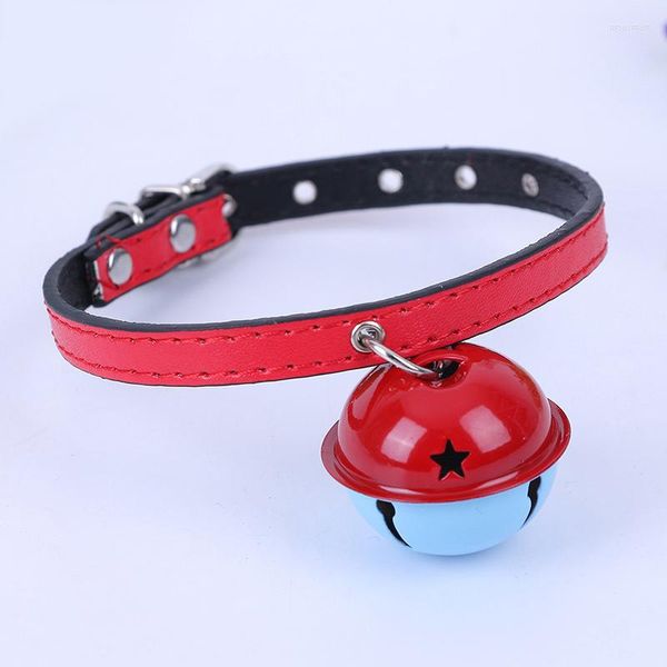 Collares para perros XPangle Collar lindo de cuero para perros pequeños Gatos Collar ajustable para cachorros Campanas grandes Soild Pet Chihuahua