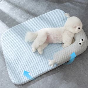 Mat de lit de refroidissement pour chien Coupchée de chiot d'été