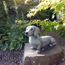 Hondenstandbeeld Outdoor Garden Hars Decor Dachshund Franse Bulldog Sculptuur voor Home Decoration Yard Ornament Puppy Figurines 240329