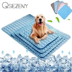 Hond Summer Cooling Mat Ice Underpad voor honden Cat Slaapplatform Keep herbruikbare huisdierluier Klein medium Large 240416