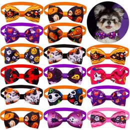 Fournitures pour chiens New Halloween Pet Supplies Bows Tie Dogs Cat Bow Décorations P1013