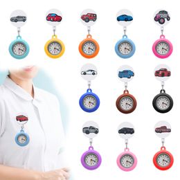 Dog Tag ID-kaart Auto Collection Clip Pocket Horloges Intrekbaar Arabisch Numeral Dial Nurse Watch Rapel Clip-On Hangende Quartz Broche Dro Otyxh