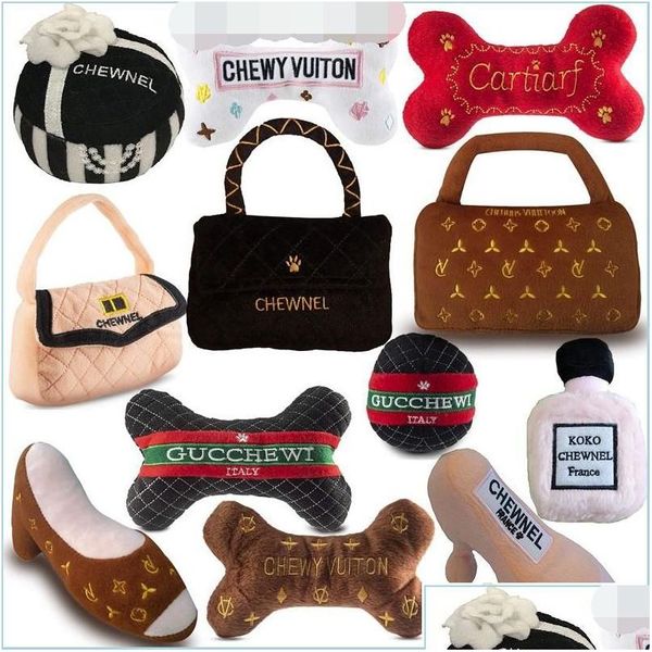 Jouets pour chiens Chews Designs Fashion Hound Collection Unique Squeaky Parody Sac à main en peluche par bouteille Chaussures à talons hauts Dhgn7 Drop Deliver Dhzwq