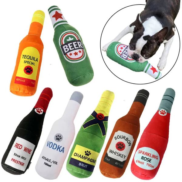 Jouets pour chiens à mâcher interactif Champagne bouteille de vin forme jouet pour animaux de compagnie en peluche rempli de Vodka grinçant fournitures résistantes aux morsures Whisky 230928