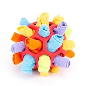 Jouets pour chiens à mâcher Puzzle interactif Entraînement à alimentation lente Encourager les compétences naturelles de recherche de nourriture Portable Pet Snuffle Ball Jouet chien articles 230307