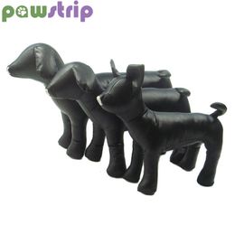 Juguetes para perros Chews pawstrip 1PC Maniquí de perro de cuero Posición de pie Modelos de perros PetShop Display para ropa Ropa Collar Pet Dog Toys 230719