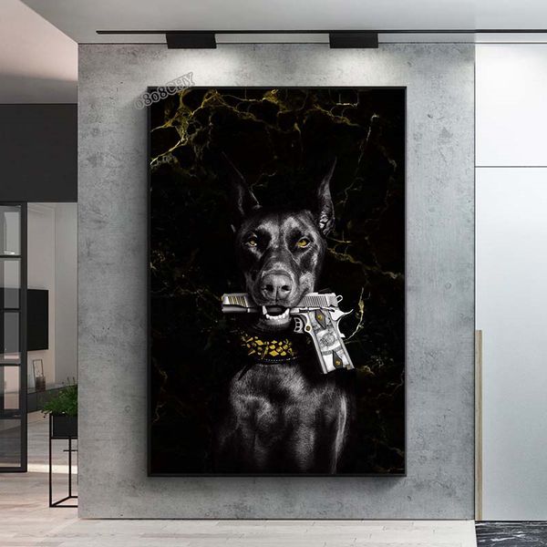 Chien avec des affiches de pistolet en or imprimés de luxe pour chiens art toile peinture doberman wall art images mural pour le salon décoration de la maison