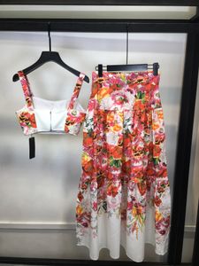 Dogg Fashion Women's Two -Piece Dress Brand Sets Luxury merkontwerper Anagram Gedrukt Logo Vrouwenpakken Vrouwelijke roksets Pak Jurken Sets Red Porselein Gedrukte jurk
