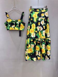 Dogg dames tweedelige kledingontwerper geprinte jurk dames luxe merk set vakantiestijl sexy vest top en hoge taille rok nieuwe dames bloemen kleding geel geel