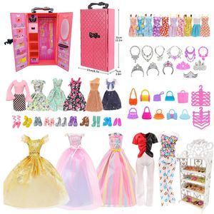 Poppenhuisaccessoires 73-delige set speelsets inclusief kledingkast Schoenenrek Avondjurk Mode Top en broek Ketting Kerstcadeau Speelgoed 231207