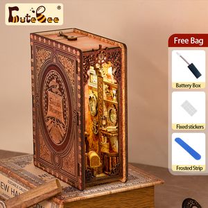 Accessoires de maison de poupée CUTEBEE Kit de coin de livre Diy Serre-livres 3D Miniature Maison Voile Mémoire En Bois Étagère À Livres Insérer Modèle Lumière Bâtiment Pour Enfants Cadeaux 230424