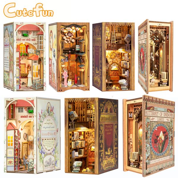 Accessoires de maison de poupée Cutefun DIY Book Nook Shelf Insert Kits Llibrary Bookstore Dollhouse Wooden Bookend for Children Friend Birthday Gift 221122