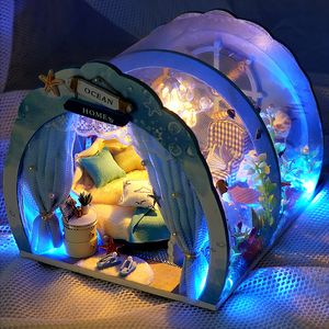 Accessoires de maison de poupée DIY Miniature Furniture Ocean Room Kit Dollhouse with Light Fish Assembled 3D Model Casa Doll House for Children Adult Gifts 230422