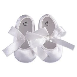 Dollling Luxe White Satin Baby Show Doop Doop Meisje Schoenen Die Schuren Infant First Walkers Handgemaakte Vintage Kant Schoenen 210317