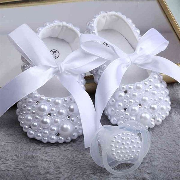 Dollbling Nouvelles chaussures pour enfants blanches pures personnalisation de perles baptême à la main cadeau d'anniversaire princesse petite fille chaussures 210326