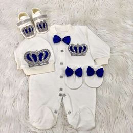 Dollling Royal Bling Sieraden Crown Gift Clothing Sets Welkom Home Baby Rompers Mittens Bonnet Pamas Outfit 4pcs Layette L2405