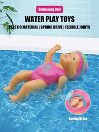 Muñecas 1 mini muñeca de 6 pulgadas para niños baño juguete para bebés bañera cadena de juguetes muñeca de natación S2452307
