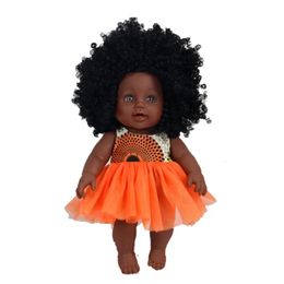 Poppen 12 inch baby pop met kleding speelgoed als cadeau voor kinderen Afrika zwart krullend haar 230816