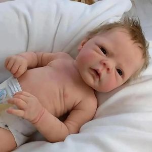 Poupées 18 pouces réalistes Reborn Baby Dolls Blue Eyes fait à la main arborant doux corps en vinyle bébé poupées de haute qualité Bebe Reborn Doll Gift