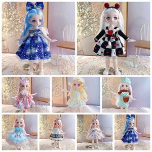 Dolls 23cm BJD -pop en kleding 3D Simulatie Oog strips Facial Multi -functionele gewricht Hinge Doll Girl Diy Dressing Toy Birthday Gift S2452203
