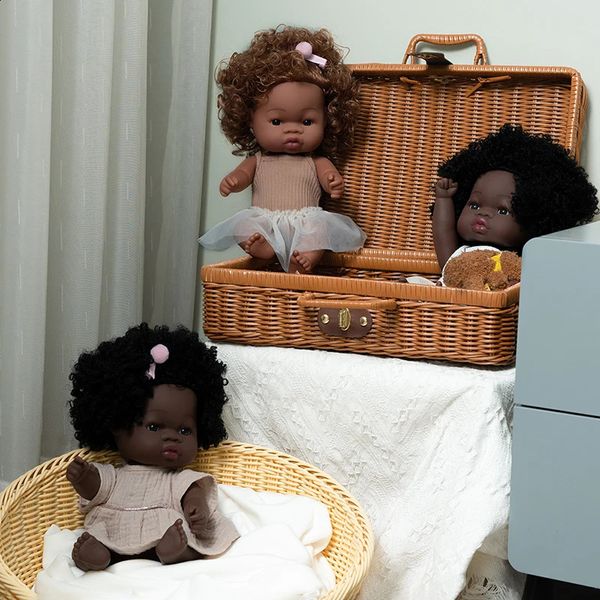 Muñecas 35 cm American Reborn Baby Doll Negro Vinilo suave Lifelike Born Girl Regalo Juguete 14 pulgadas para niñas 231109