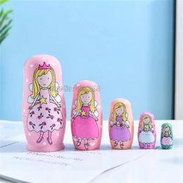 Muñecas 5 capas Angel Girl Matryoshka Muñeca Muñeco de nieve de madera Ruso Nesting Kid Cumpleaños Navidad Día de los niños Regalo de juguete 231130