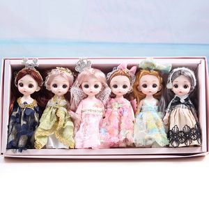 Dolls 6pcs 16 cm Doll Set Gift Box 13 Beweegbare gewrichten 3d Eyes BJD Girl Dress Up Diy Toy Fashion Dress kleding BJD Dolls Children's Cadeaus 230420