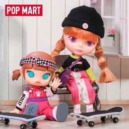 Poupées Arrivée POP MART Molly Blyth BJD poupée planche à roulettes glisser grande taille Anime corps commun jouets fille cadeau Popmart figurine 230904
