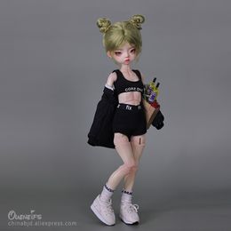 Dolls Design BJD Doll 16 Amber gesneden carrosseriestijl mode Sport Resin speelgoed Joint Make Up 230815