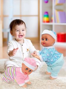 Poppen Elektrisch kruipend geluid en licht gedraaide billen pop schattig kinder 231124