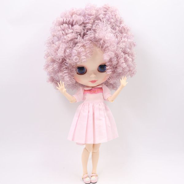 Poupées Es Telanjang Pabrik Blyth Doll Tidak BL1049 2352 Ungu Mix Pink Rambut Afro Sendi Tubuh Kulit Putih Neo 1 6 BJD 230905