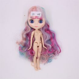 Poppen ICY DBS Blyth Doll BJD 1 6 sambungan badan penawaran khusus dijual warna mata acak mainan 30cm hadiah anak perempuan pembersihan boneka telanjang unik 230905