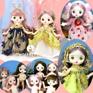 Dolls Mini Fashion 16cm Girl Toys Kleed met schattige pyjama oogmasker Beweegbaar joint body For Kids Birthday Gift 230427