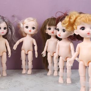 Poppen Mini meisje schattig gezicht 16 cm Bjd 1 12 Korte Jongen Haar Slapen Varken Naakte Lichaam Dress Up mode voor Meisjes Gift DIY Speelgoed 231122