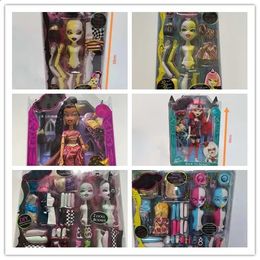 Poppen Originele poppen 3D ogen Mutant meisje Bratzillaz Mode haar Gemengde huid 11 gewrichten BratzDoll Mooi cadeau 231118