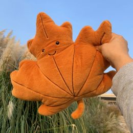 Poupées simulation en peluche feuille de feuille d'oreiller en cartouche de cartouche ér