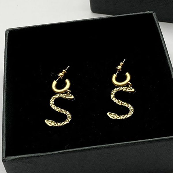 Boucles d'oreilles en forme de serpent dominatrice Designer boucles d'oreilles lettre pendentif boucle d'oreille mode bijoux en métal