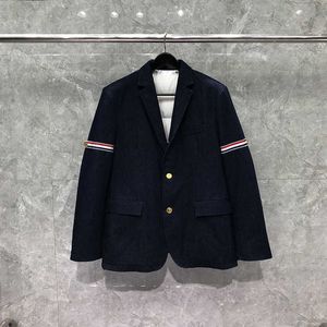 Dongguan Brand Direct Vente Down Jacket Classic Four Bar Suit en denim en vrac
